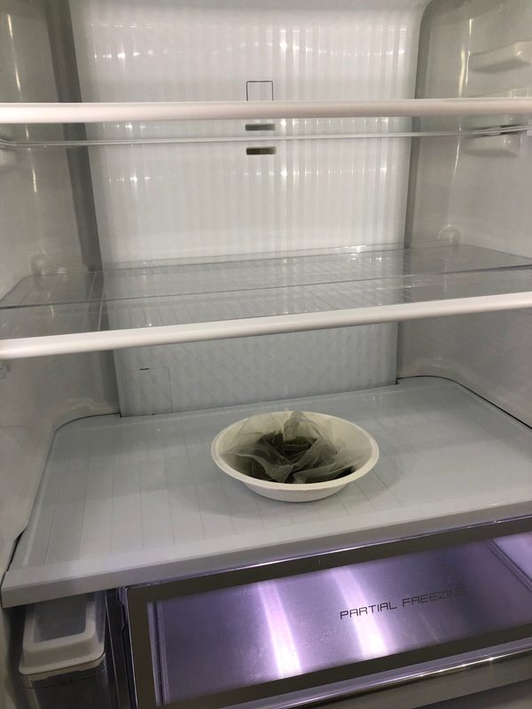冷蔵庫の臭い取りには『緑茶！！』