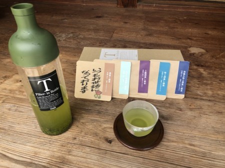 簡単水出し緑茶!!『夏ギフト』フィルターインボトル付き　こだわり深蒸し茶(10g×5種)ギフト